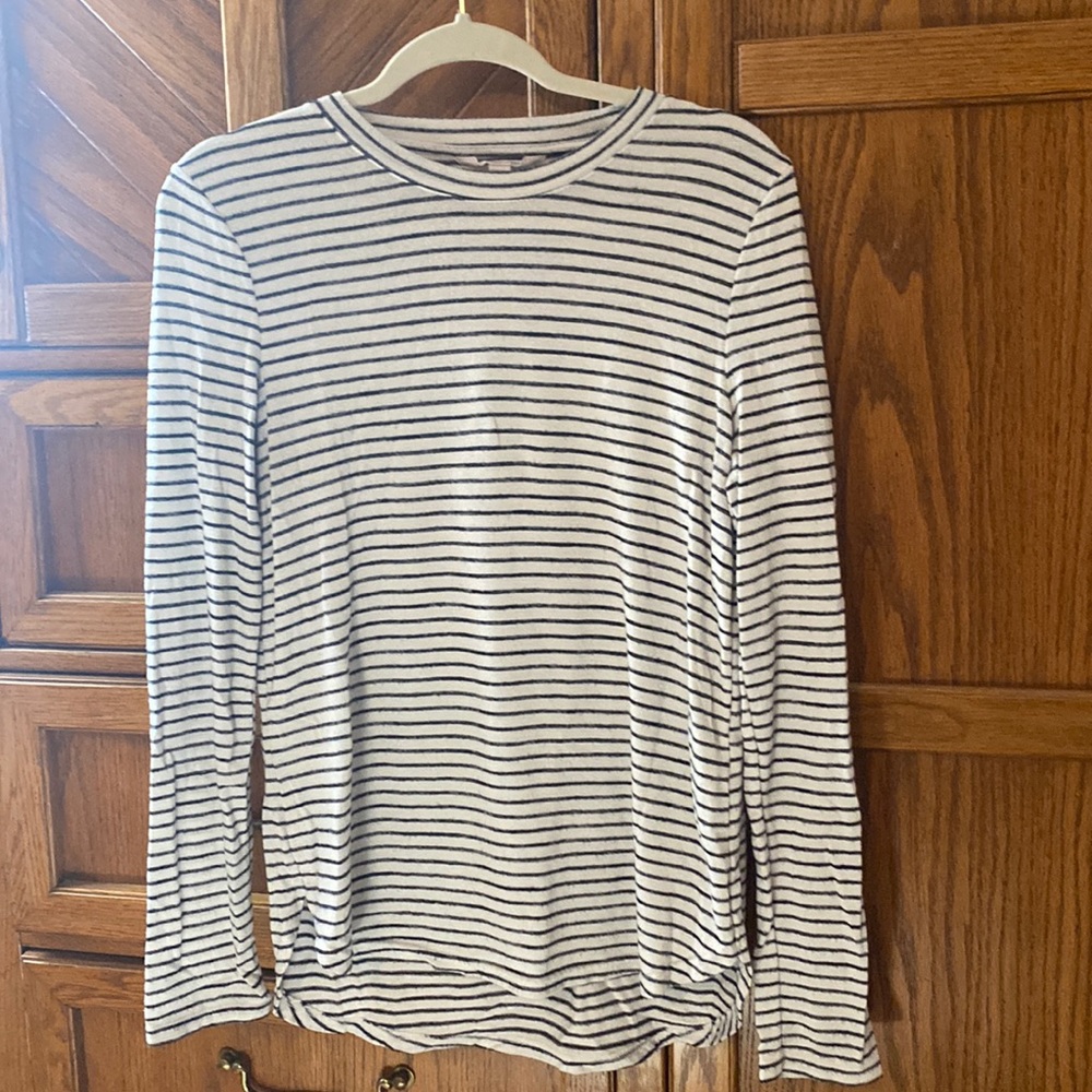 Banana Republic Luxe Spin long-sleeve black and white striped shirt